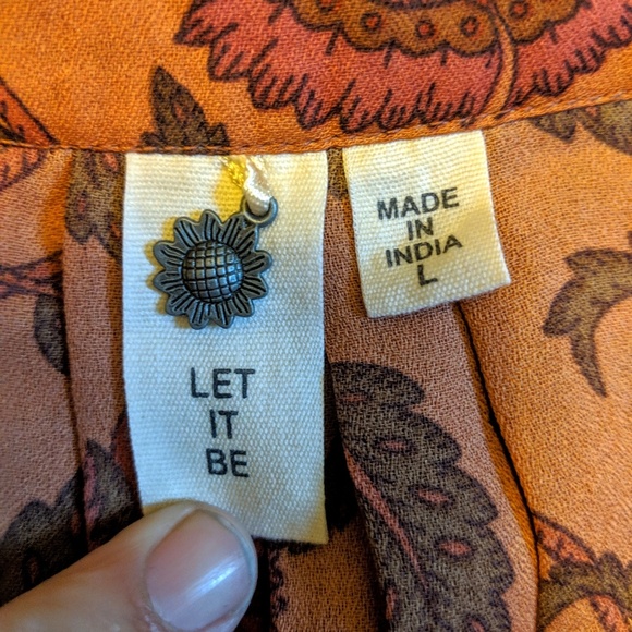 Beautiful high low top. Size medium. Let it be. - Picture 3 of 5